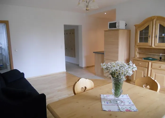 Haus Purcher Farm stay *